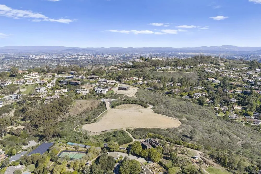 7151 Romero Loop La Jolla, CA 92037