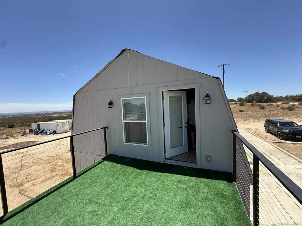 1431 Tierra del Sol Rd Boulevard, CA 91905