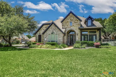 1100 Celtic Cove