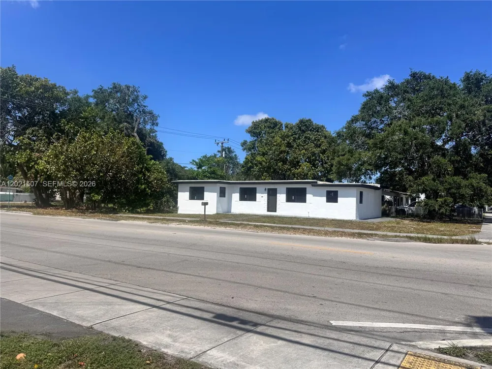 16301 NW 32nd Ave Miami Gardens, FL 33054