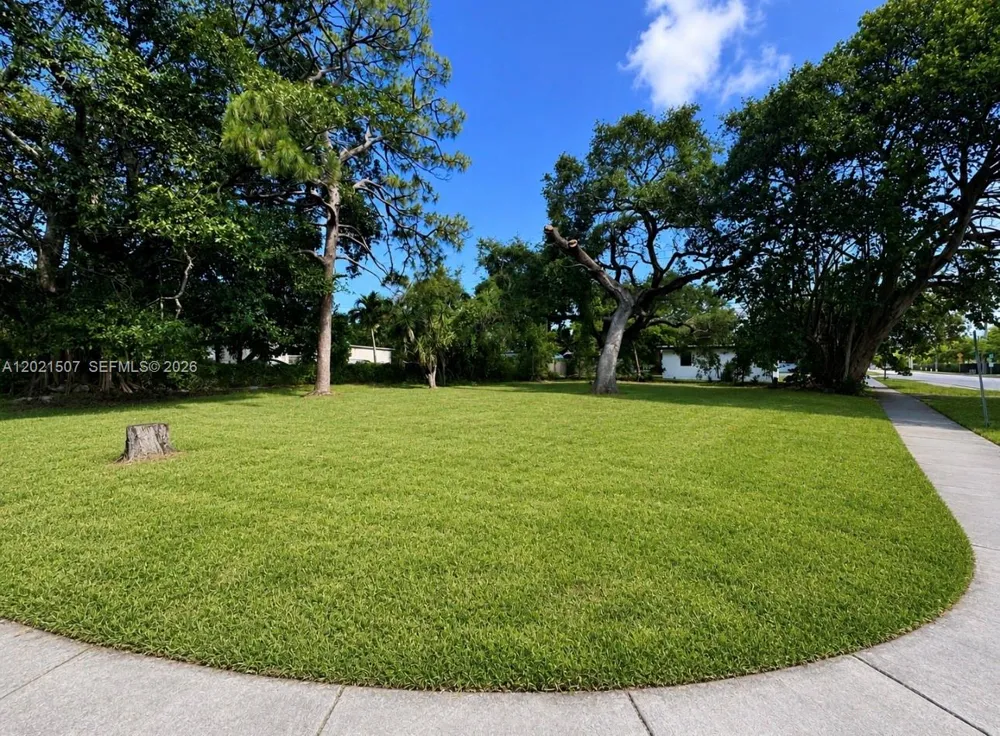 16301 NW 32nd Ave Miami Gardens, FL 33054