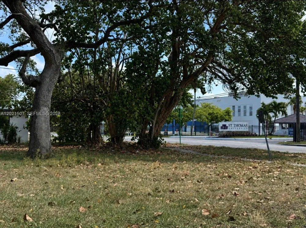 16301 NW 32nd Ave Miami Gardens, FL 33054
