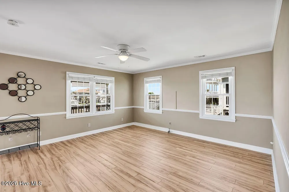 4069 4th Street Surf City, NC 28445