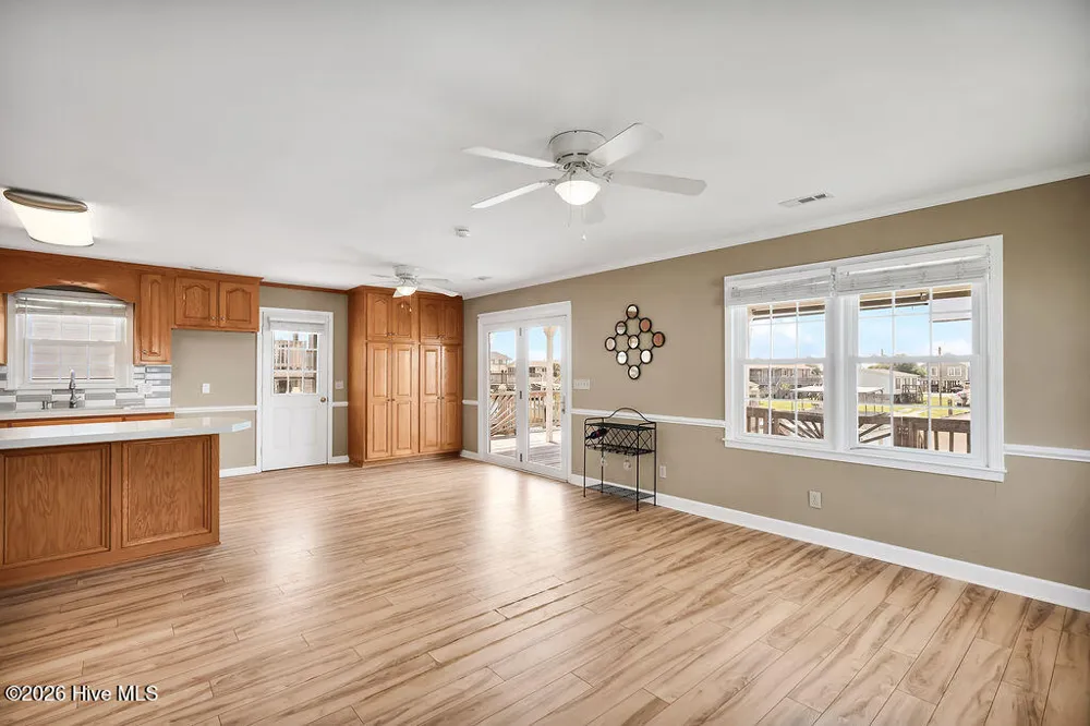 4069 4th Street Surf City, NC 28445