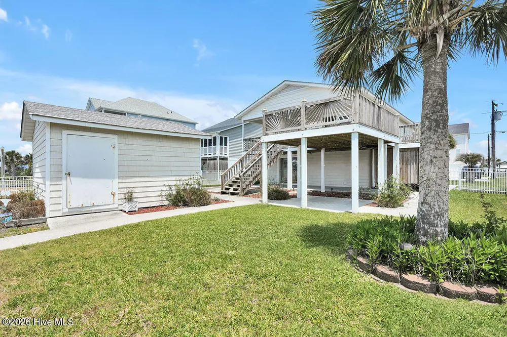 4069 4th Street Surf City, NC 28445