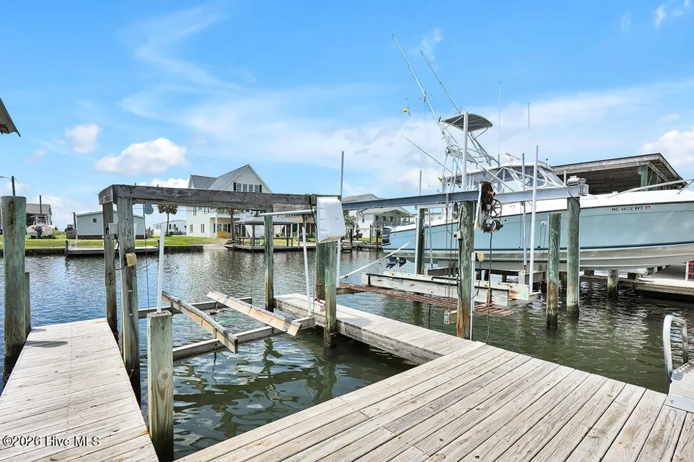 4069 4th Street Surf City, NC 28445