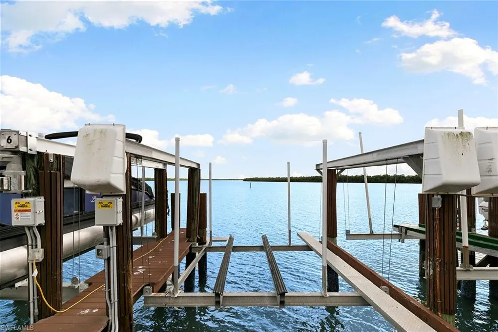 611 Palm Avenue #H36 Goodland, FL 34140