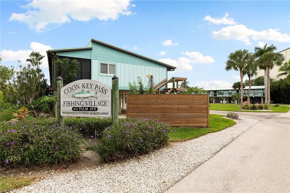 611 Palm Avenue #H36 Goodland, FL 34140