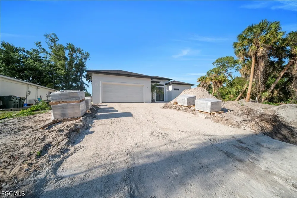 EAGLE PASS STREET North Port, FL 34286