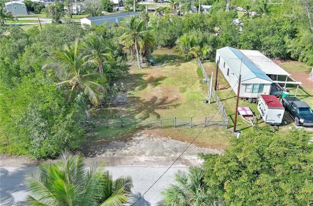 102 Egret Lane Everglades City, FL 34139