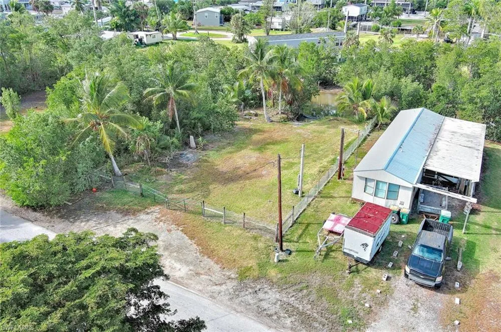 102 Egret Lane Everglades City, FL 34139