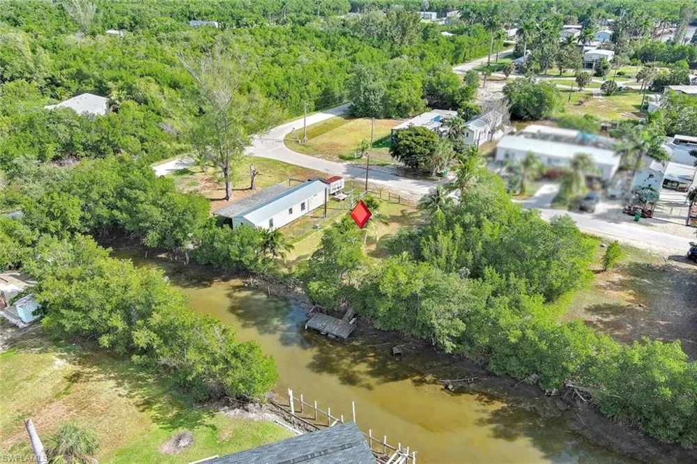 102 Egret Lane Everglades City, FL 34139