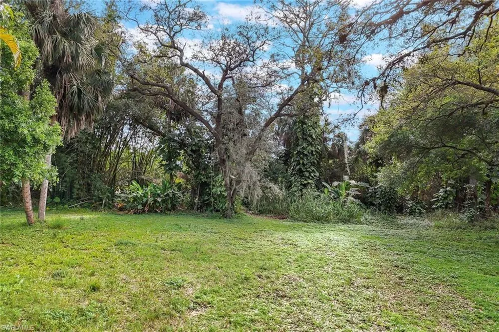 28038 E Brook Circle Bonita Springs, FL 34135