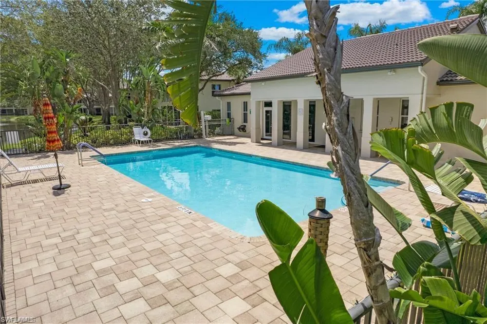 700 Diamond Circle #706 Naples, FL 34110