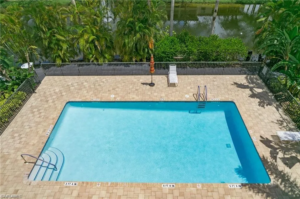 700 Diamond Circle #706 Naples, FL 34110