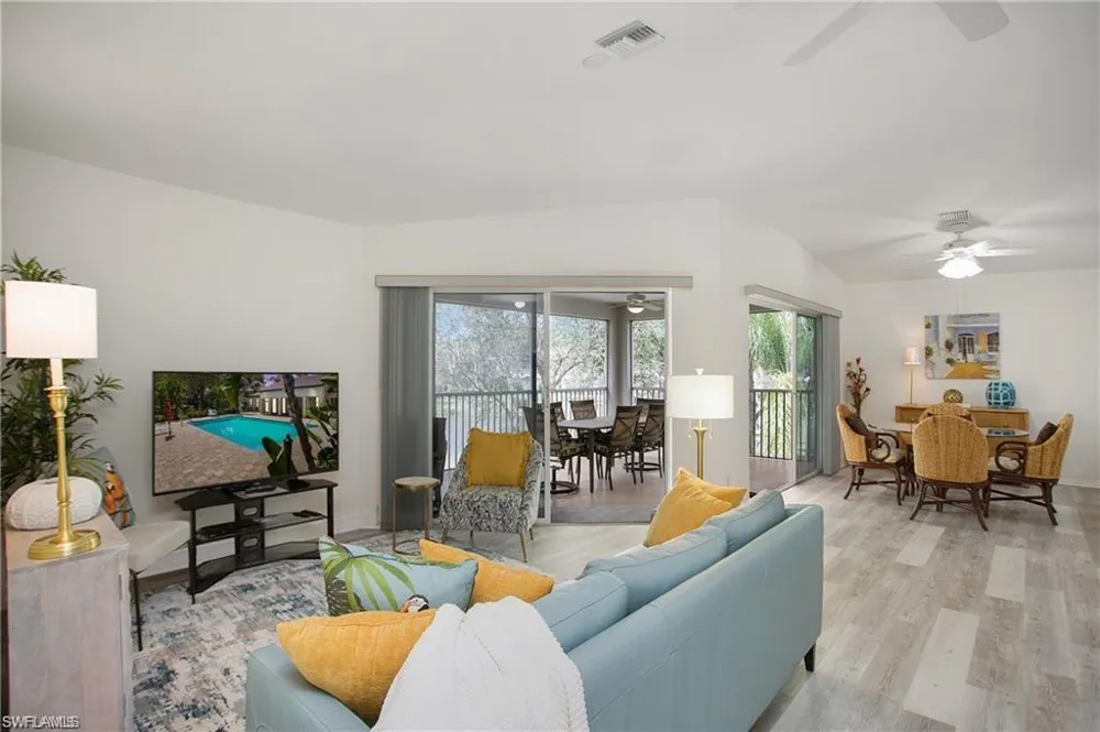 700 Diamond Circle #706 Naples, FL 34110