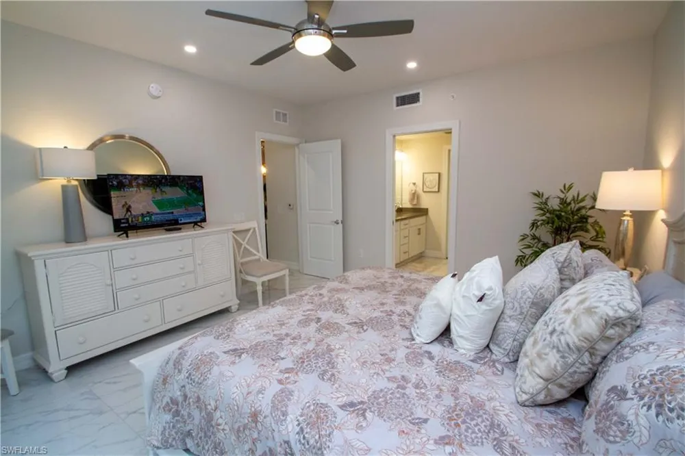 244 Indies Drive E #101 Naples, FL 34114