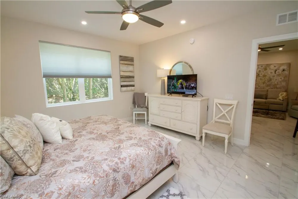 244 Indies Drive E #101 Naples, FL 34114