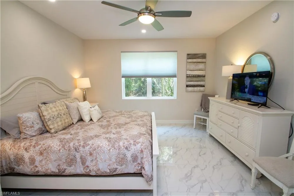 244 Indies Drive E #101 Naples, FL 34114