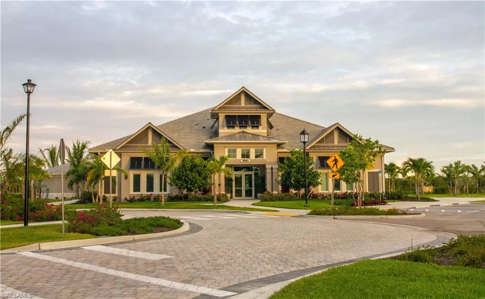 244 Indies Drive E #101 Naples, FL 34114