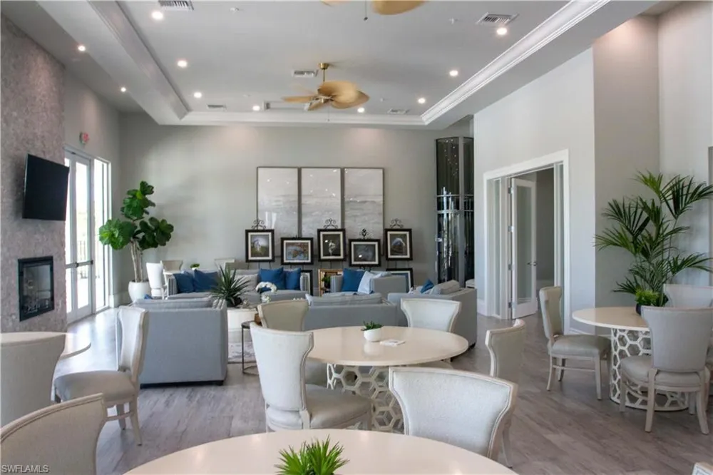 244 Indies Drive E #101 Naples, FL 34114