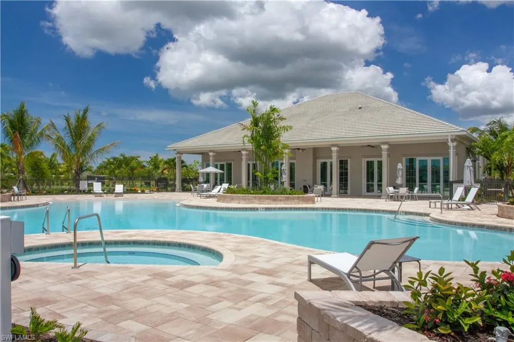 244 Indies Drive E #101 Naples, FL 34114