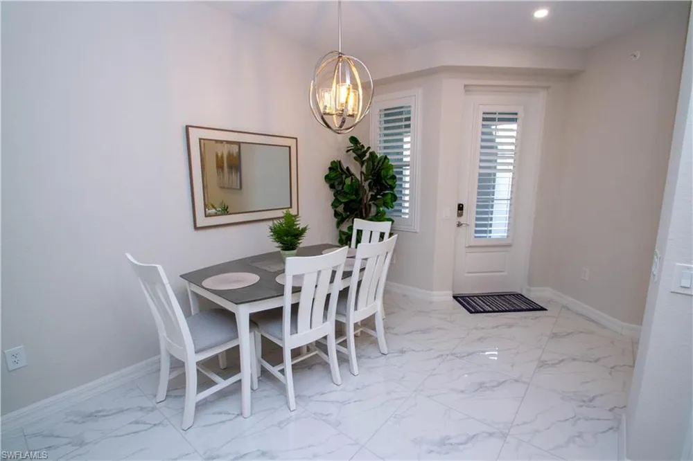 244 Indies Drive E #101 Naples, FL 34114