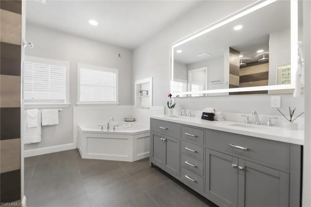 1124 Longifolia Court Captiva, FL 33924