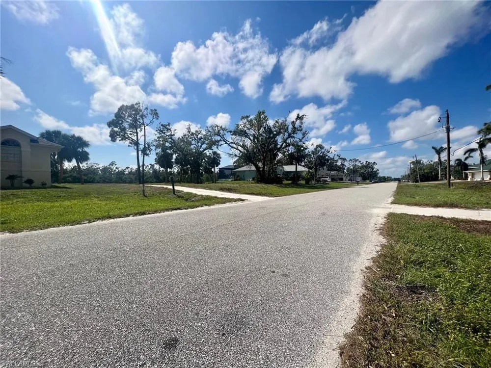 5 Pine Valley Court Rotonda West, FL 33947