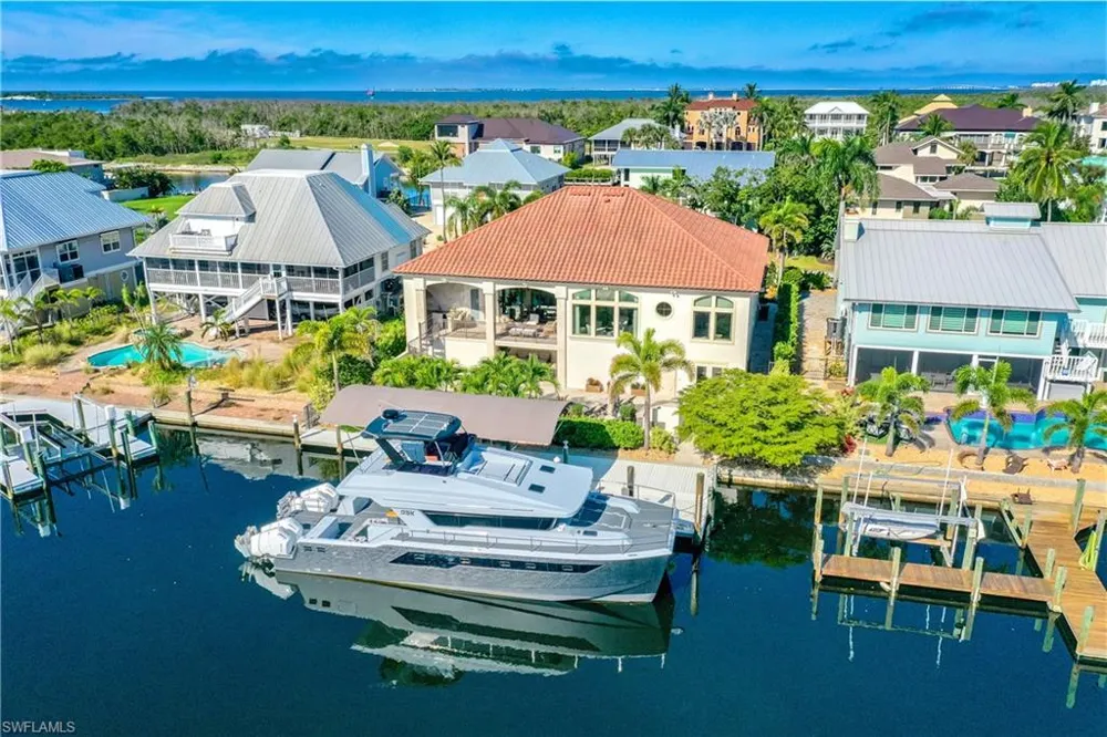 18291 Deep Passage Lane Fort Myers Beach, FL 33931