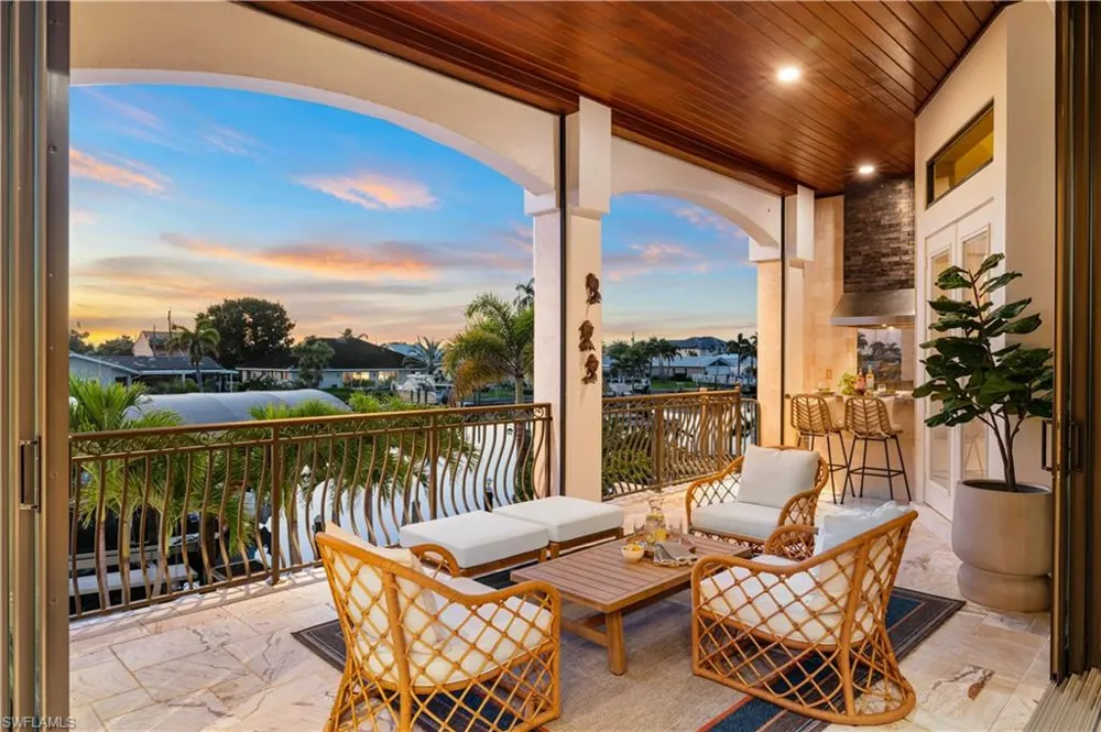 18291 Deep Passage Lane Fort Myers Beach, FL 33931