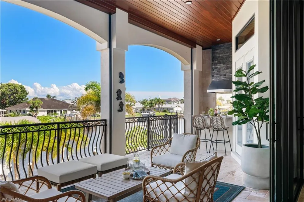18291 Deep Passage Lane Fort Myers Beach, FL 33931