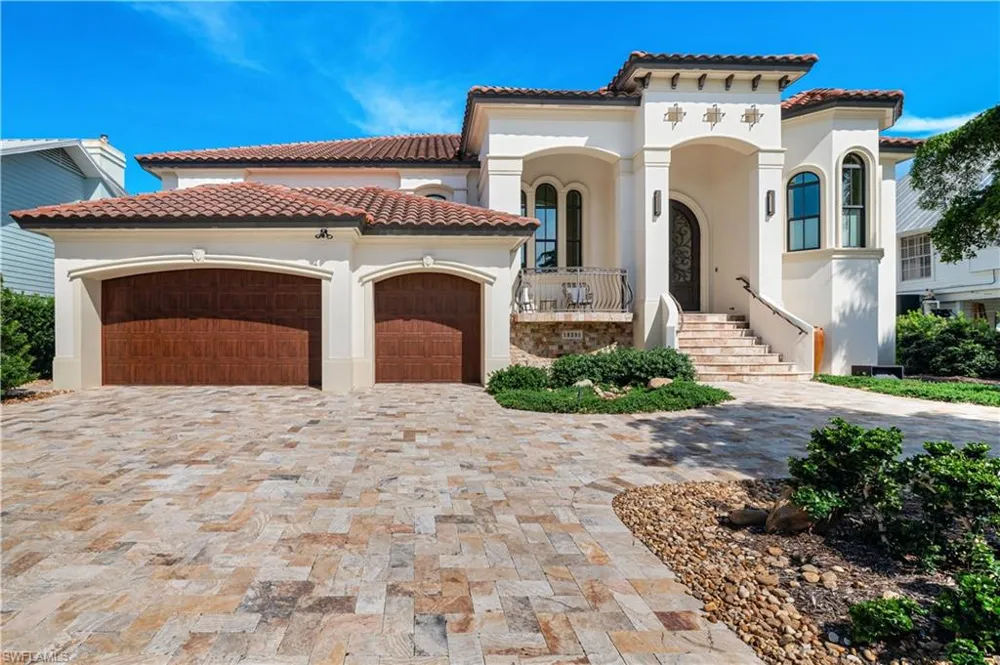 18291 Deep Passage Lane Fort Myers Beach, FL 33931