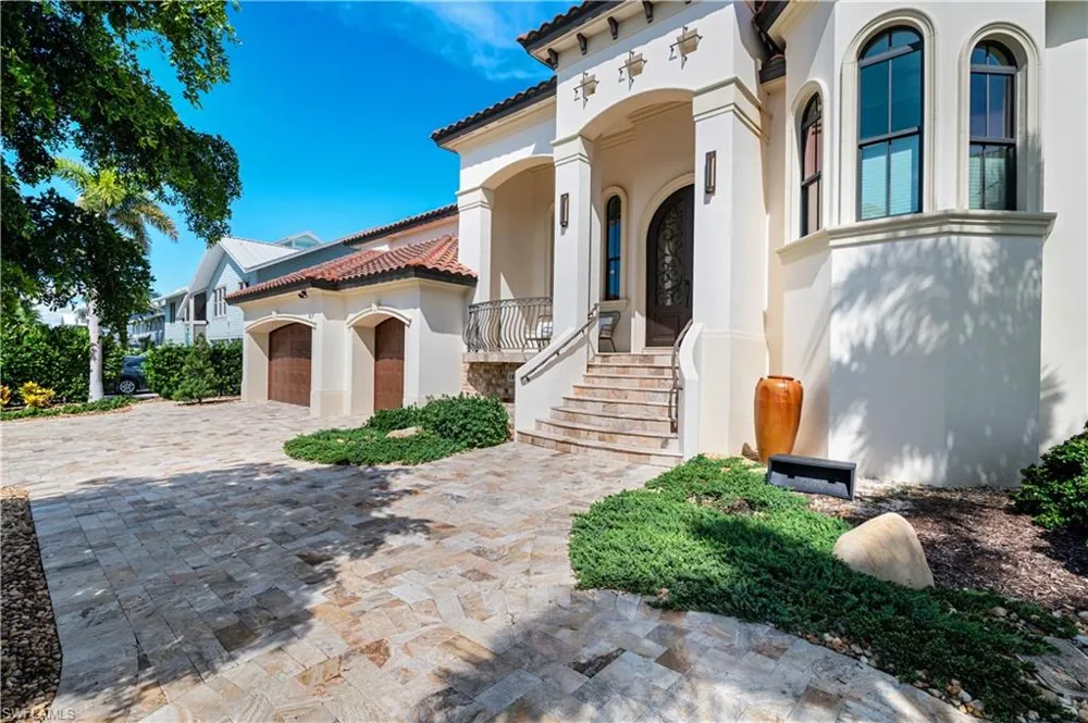 18291 Deep Passage Lane Fort Myers Beach, FL 33931