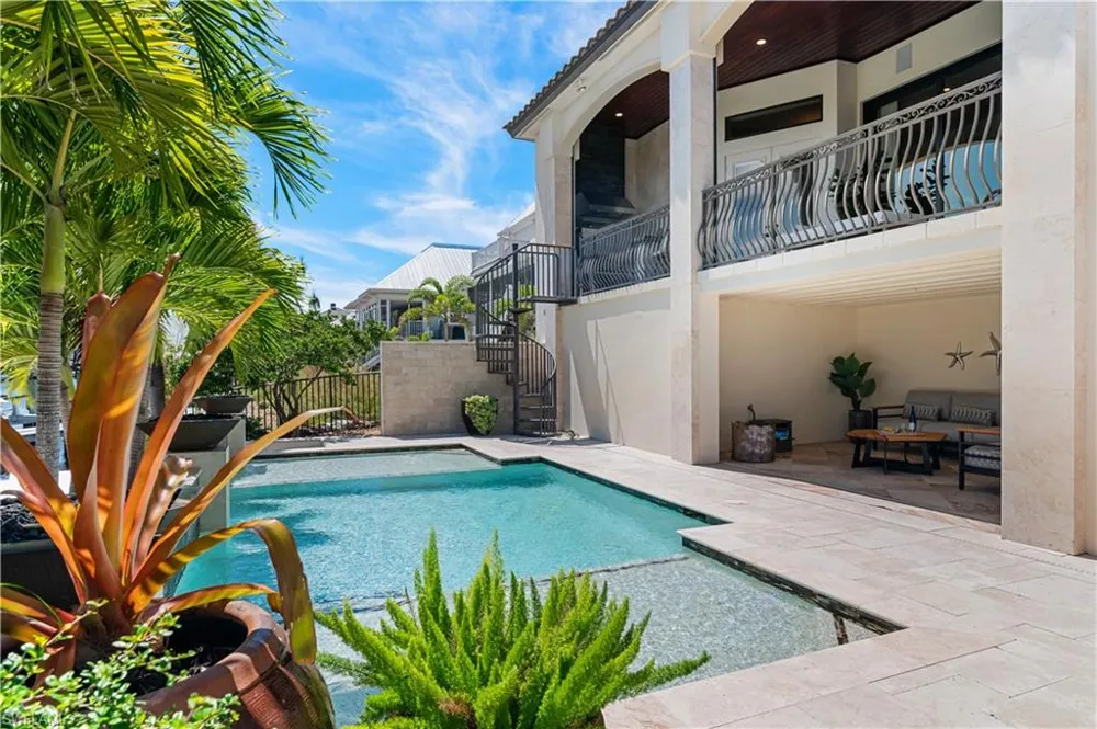 18291 Deep Passage Lane Fort Myers Beach, FL 33931