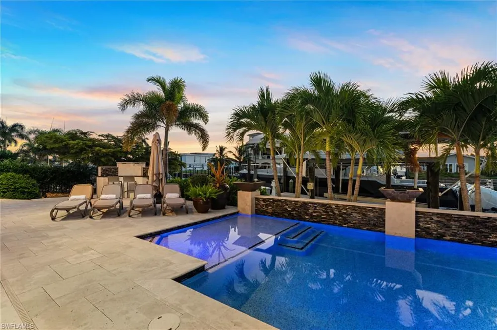 18291 Deep Passage Lane Fort Myers Beach, FL 33931