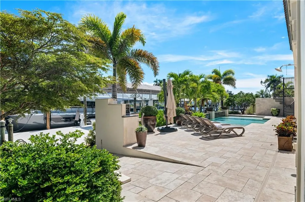 18291 Deep Passage Lane Fort Myers Beach, FL 33931