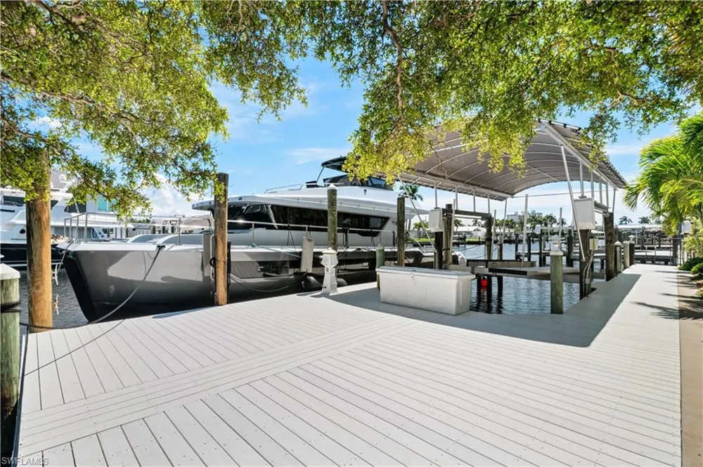 18291 Deep Passage Lane Fort Myers Beach, FL 33931