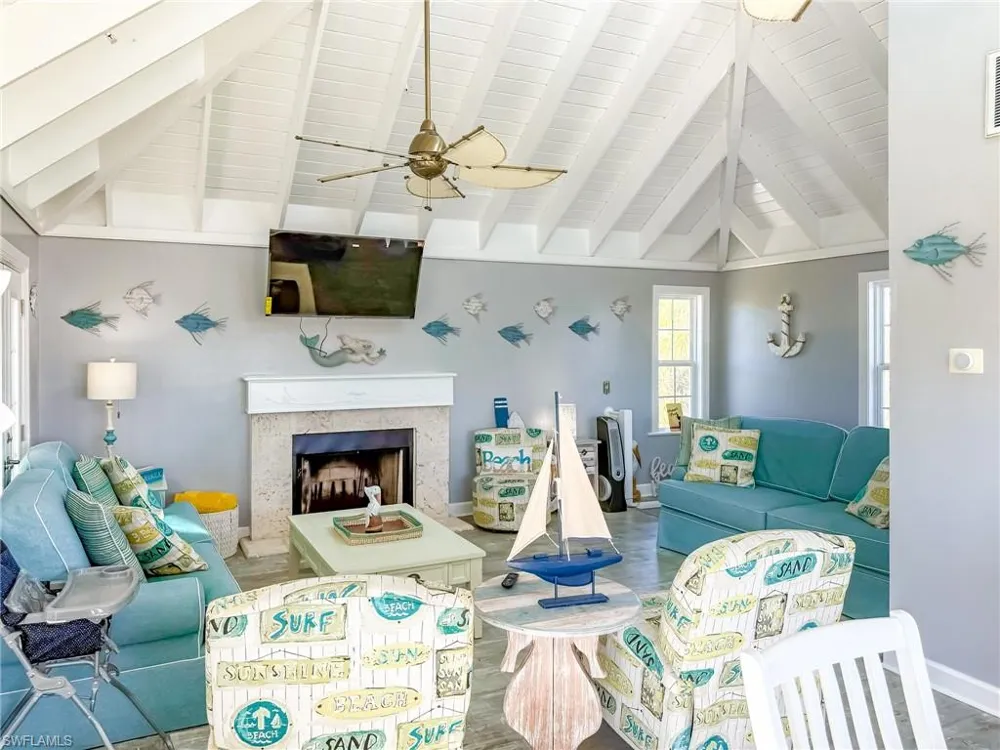 210 White Pelican Drive Upper Captiva, FL 33924