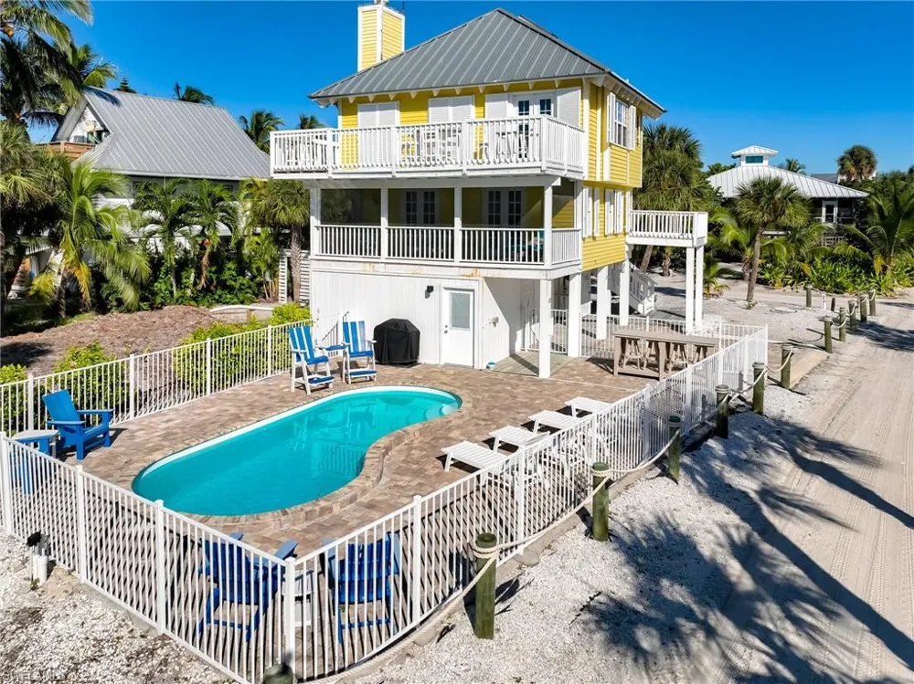210 White Pelican Drive Upper Captiva, FL 33924