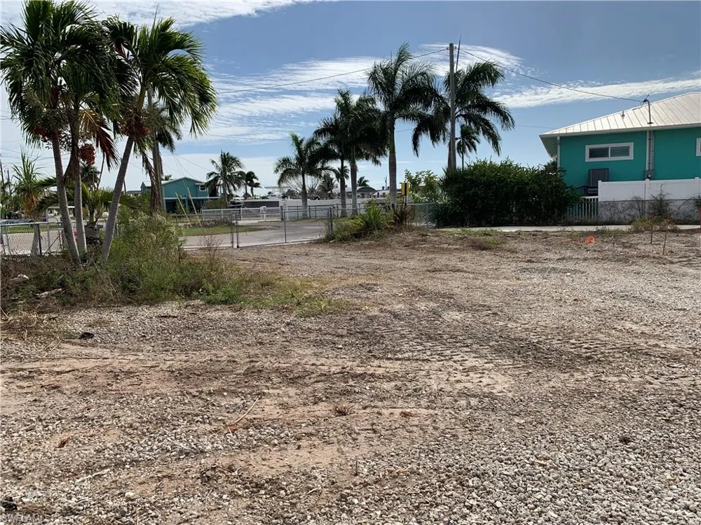 3977 Coconut Drive St. James City, FL 33956