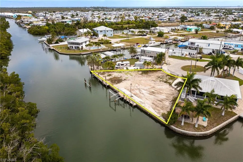 3977 Coconut Drive St. James City, FL 33956
