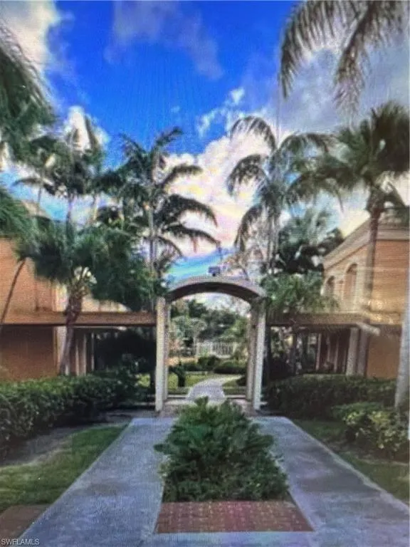 18111 68 AVENUE #G-106 Hialeah, FL 33015