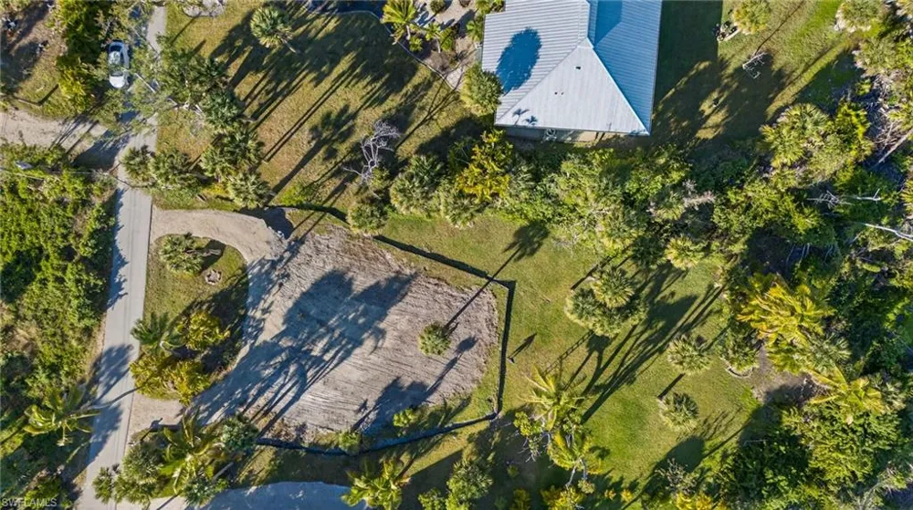 1835 Ardsley Way Sanibel, FL 33957