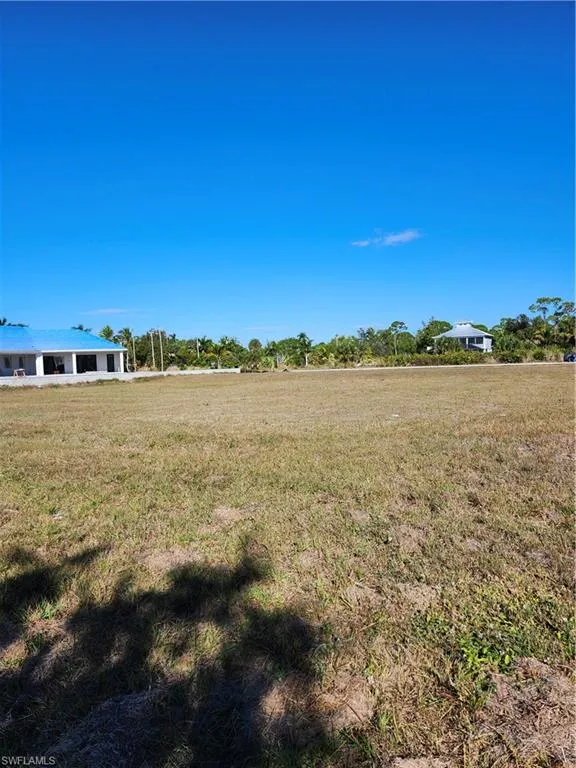 7665 Barrancas Avenue Bokeelia, FL 33922