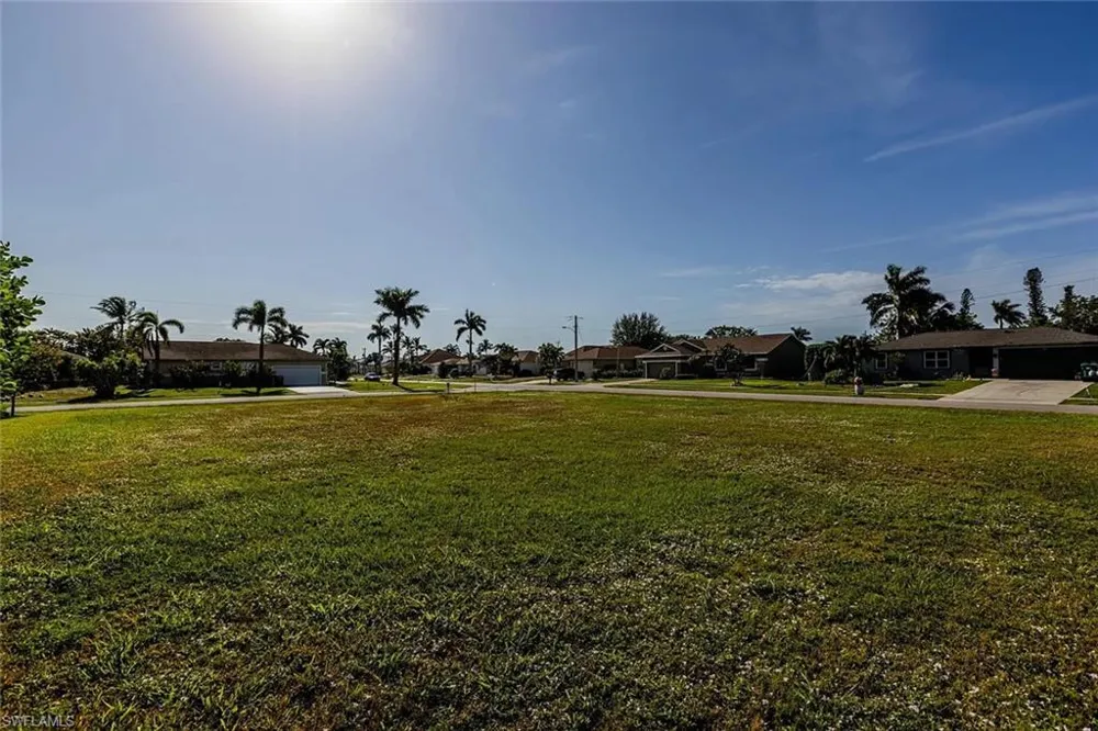 1318 Freeport Avenue Marco Island, FL 34145
