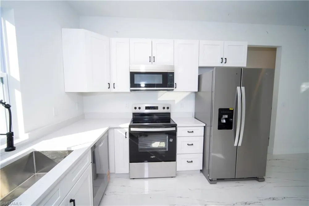 18141 E Wintergarden Avenue Port Charlotte, FL 33948