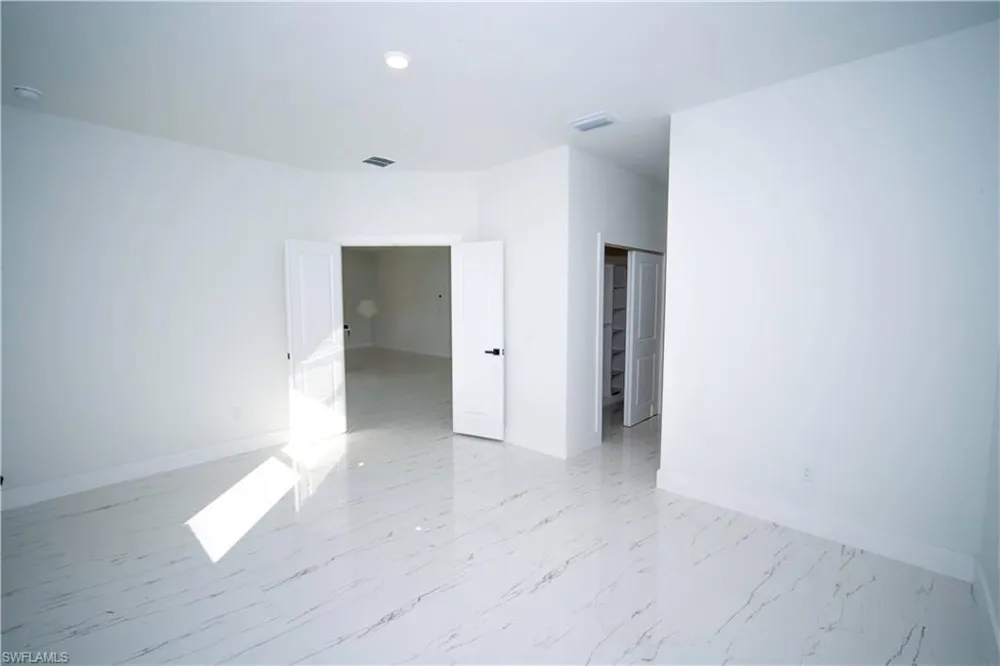 18141 E Wintergarden Avenue Port Charlotte, FL 33948
