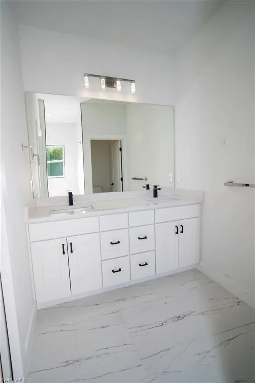 18141 E Wintergarden Avenue Port Charlotte, FL 33948
