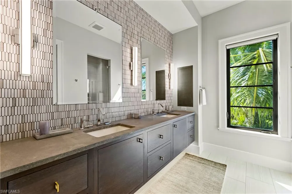 16950 Captiva Drive Captiva, FL 33924
